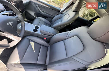 Внедорожник / Кроссовер Tesla Model Y 2024 в 