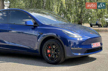 Внедорожник / Кроссовер Tesla Model Y 2024 в 