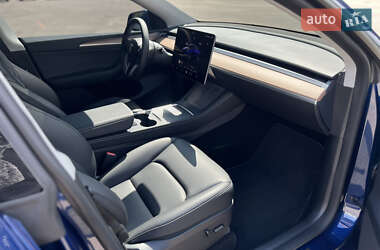 Внедорожник / Кроссовер Tesla Model Y 2024 в 