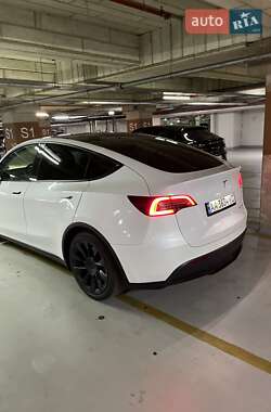 Внедорожник / Кроссовер Tesla Model Y 2021 в 