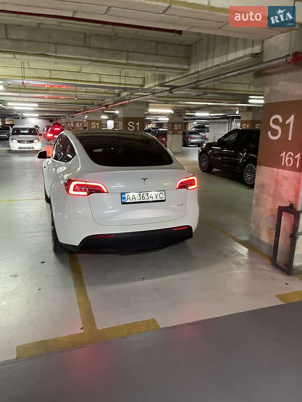 Внедорожник / Кроссовер Tesla Model Y 2021 в Первомайске