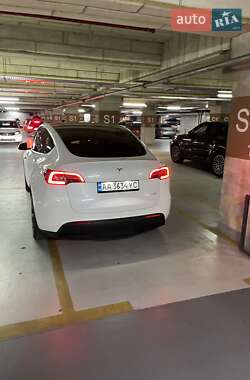 Внедорожник / Кроссовер Tesla Model Y 2021 в 