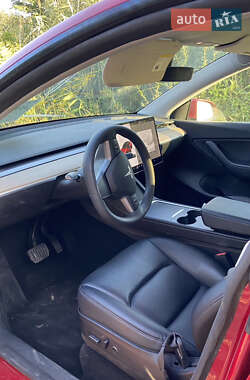 Внедорожник / Кроссовер Tesla Model Y 2021 в 