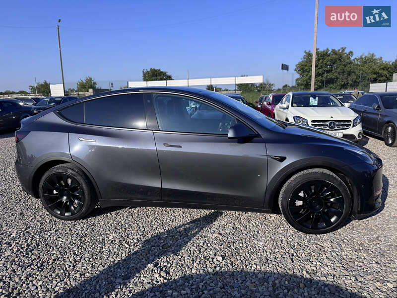 Внедорожник / Кроссовер Tesla Model Y 2022 в Ивано-Франковске