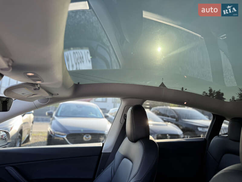 Внедорожник / Кроссовер Tesla Model Y 2022 в Ивано-Франковске