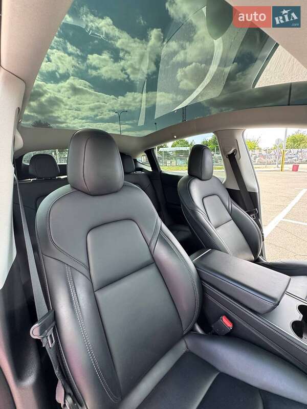 Внедорожник / Кроссовер Tesla Model Y 2021 в Днепре
