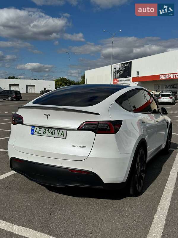 Внедорожник / Кроссовер Tesla Model Y 2021 в Днепре