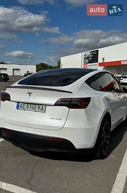 Внедорожник / Кроссовер Tesla Model Y 2021 в 