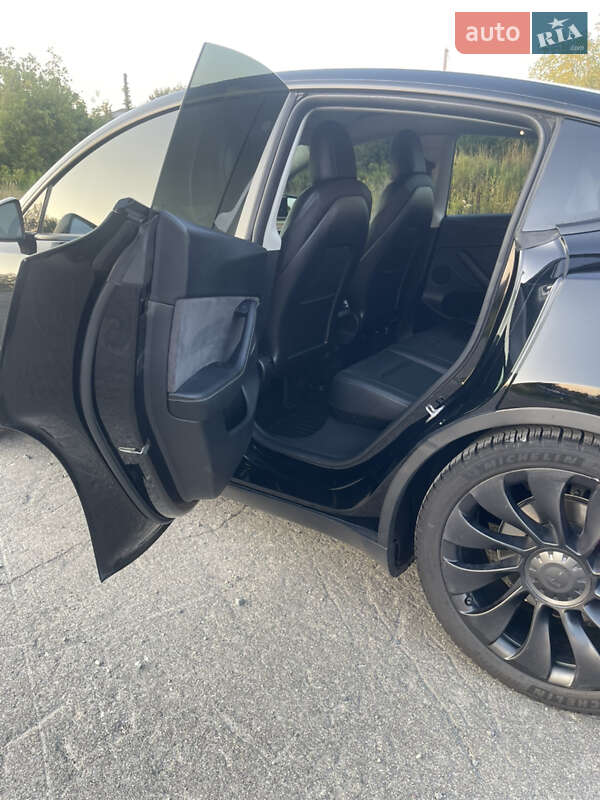 Внедорожник / Кроссовер Tesla Model Y 2022 в Буче