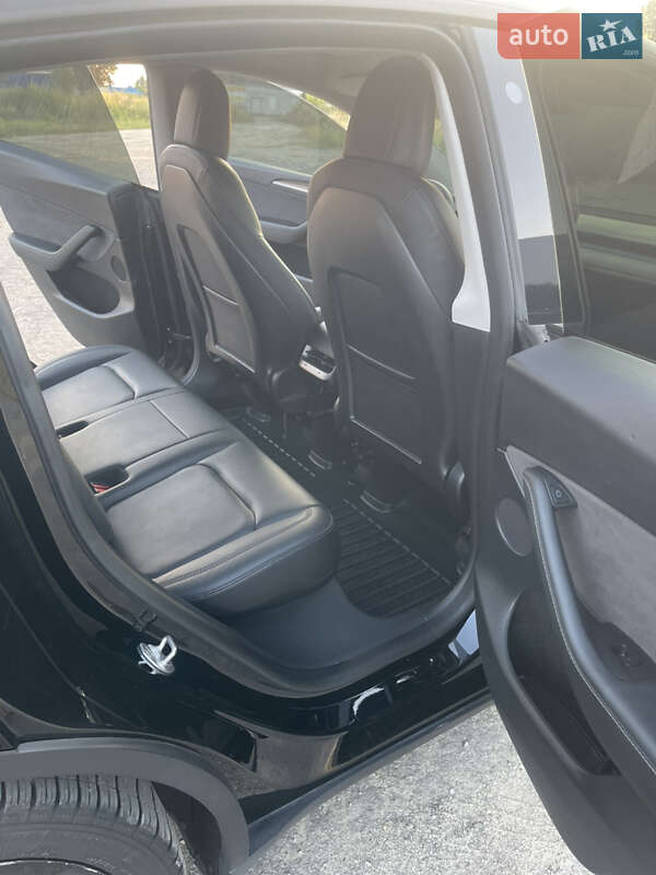 Внедорожник / Кроссовер Tesla Model Y 2022 в Буче