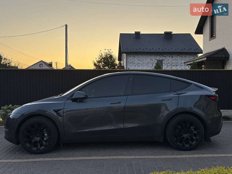 Tesla Model Y 2020