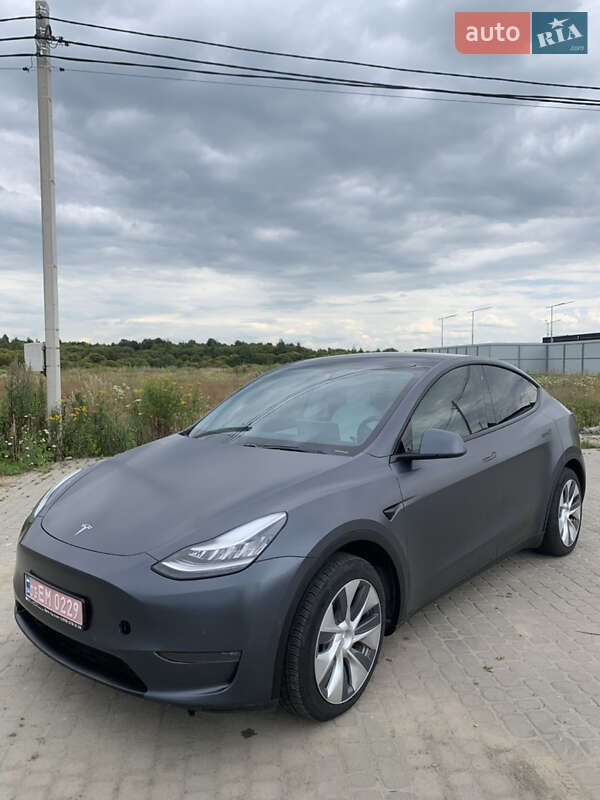 Внедорожник / Кроссовер Tesla Model Y 2020 в Львове