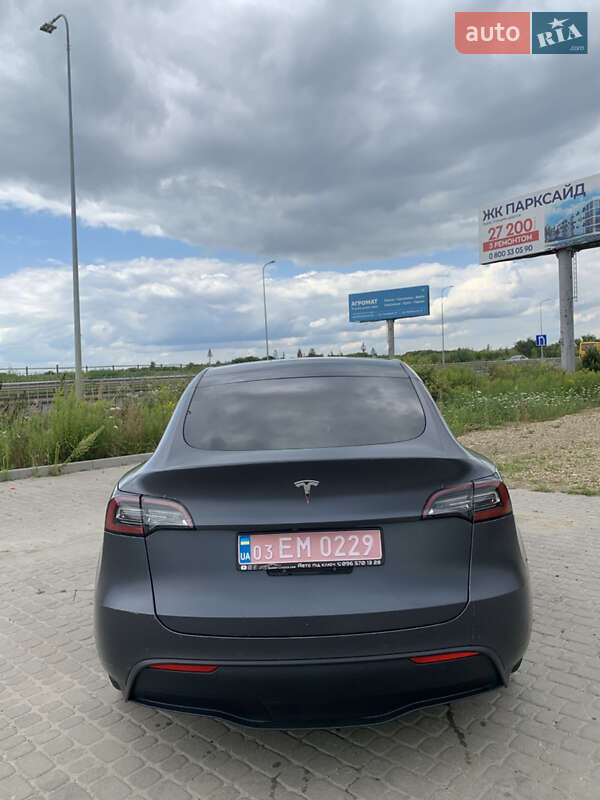 Внедорожник / Кроссовер Tesla Model Y 2020 в Львове