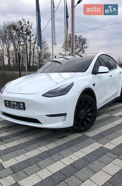 Позашляховик / Кросовер Tesla Model Y 2021 в Львові