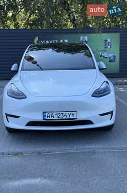Внедорожник / Кроссовер Tesla Model Y 2021 в 