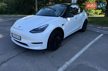 Внедорожник / Кроссовер Tesla Model Y 2024 в 