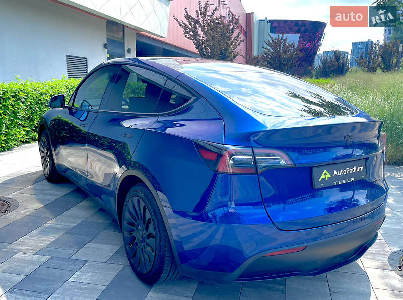 Внедорожник / Кроссовер Tesla Model Y 2023 в Киеве