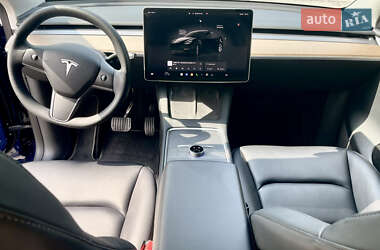 Внедорожник / Кроссовер Tesla Model Y 2023 в 