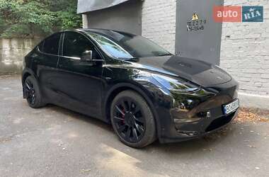 Внедорожник / Кроссовер Tesla Model Y 2023 в 