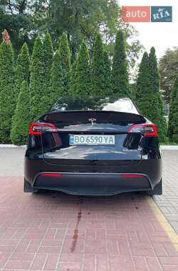 Внедорожник / Кроссовер Tesla Model Y 2023 в 
