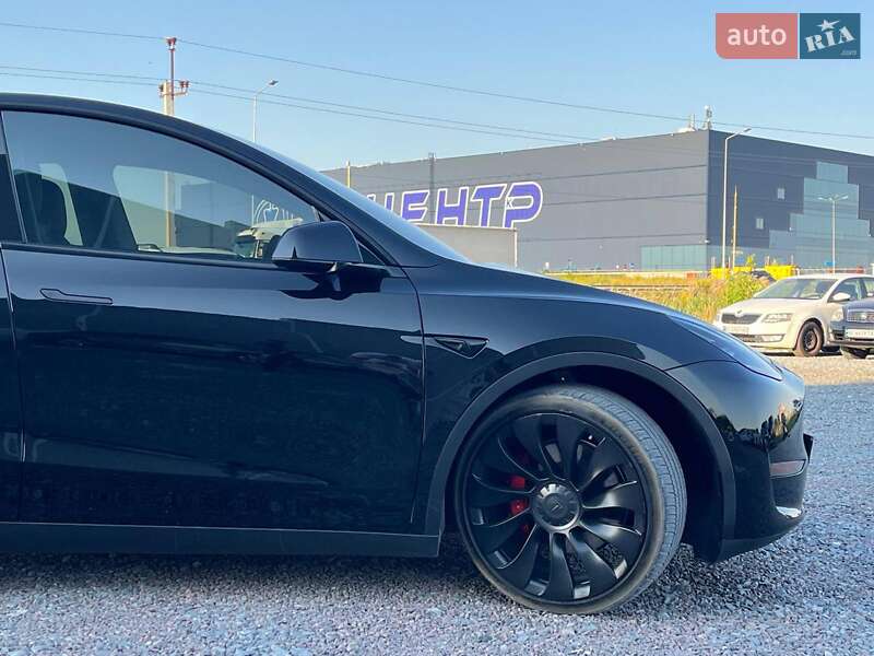 Внедорожник / Кроссовер Tesla Model Y 2022 в Львове