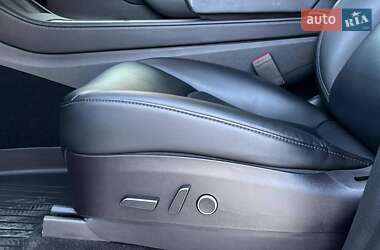 Внедорожник / Кроссовер Tesla Model Y 2022 в 