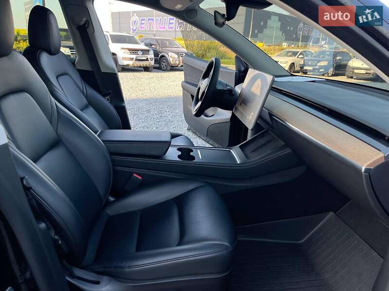 Внедорожник / Кроссовер Tesla Model Y 2022 в Львове