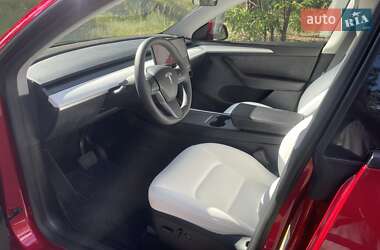 Внедорожник / Кроссовер Tesla Model Y 2024 в 