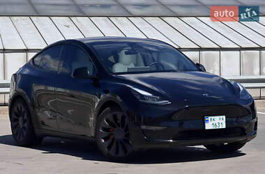 Позашляховик / Кросовер Tesla Model Y 2021 в Києві