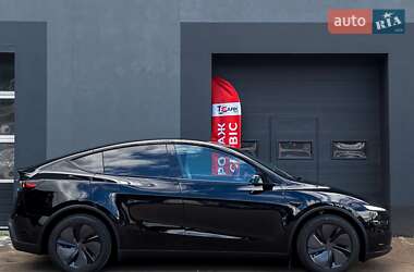 Внедорожник / Кроссовер Tesla Model Y 2025 в 