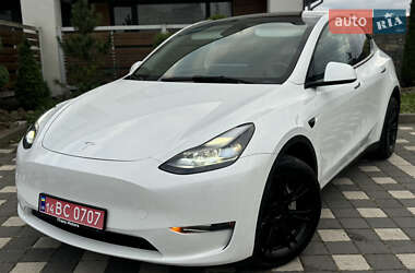 Внедорожник / Кроссовер Tesla Model Y 2023 в 