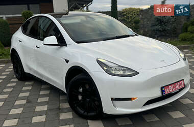 Внедорожник / Кроссовер Tesla Model Y 2023 в 