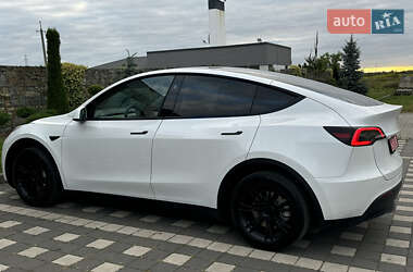 Внедорожник / Кроссовер Tesla Model Y 2023 в 