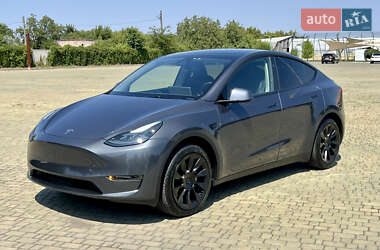 Внедорожник / Кроссовер Tesla Model Y 2024 в 