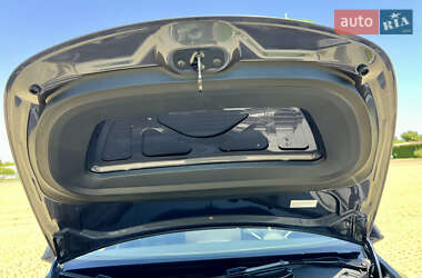 Внедорожник / Кроссовер Tesla Model Y 2024 в 