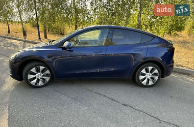 Внедорожник / Кроссовер Tesla Model Y 2021 в 