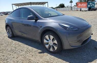 Внедорожник / Кроссовер Tesla Model Y 2023 в 