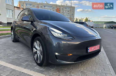 Tesla Model Y 2021