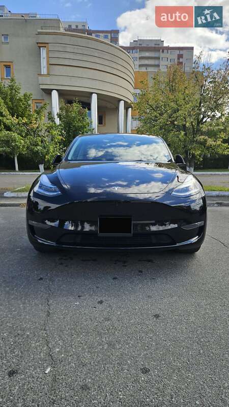 Внедорожник / Кроссовер Tesla Model Y 2023 в 
