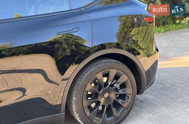 Внедорожник / Кроссовер Tesla Model Y 2023 в 