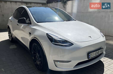 Внедорожник / Кроссовер Tesla Model Y 2020 в 