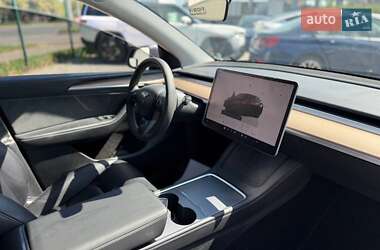 Внедорожник / Кроссовер Tesla Model Y 2023 в 