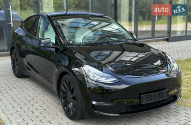 Внедорожник / Кроссовер Tesla Model Y 2023 в 