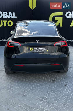 Внедорожник / Кроссовер Tesla Model Y 2023 в 