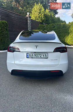 Позашляховик / Кросовер Tesla Model Y 2023 в 