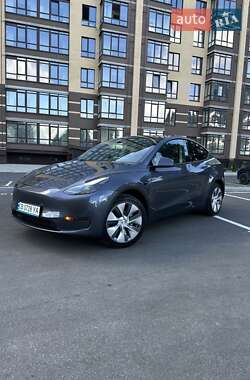 Внедорожник / Кроссовер Tesla Model Y 2023 в 