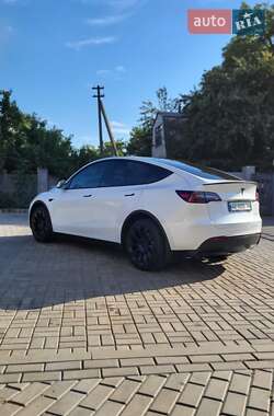 Внедорожник / Кроссовер Tesla Model Y 2022 в 