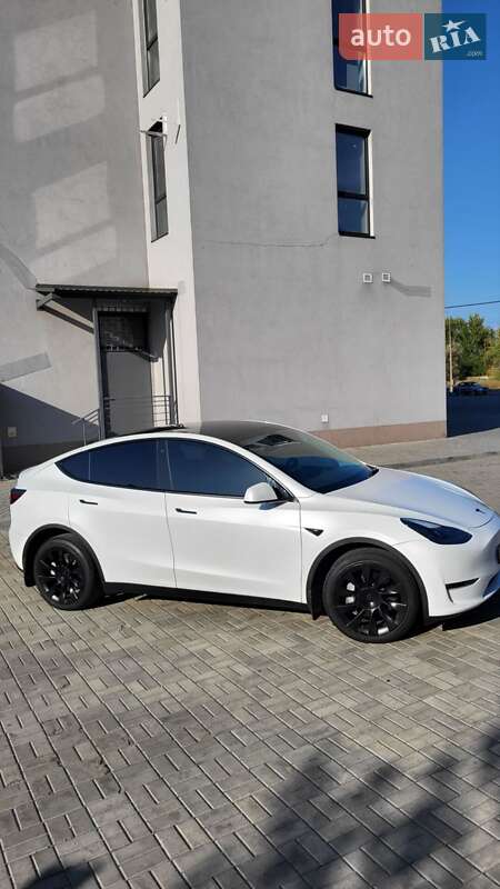 Позашляховик / Кросовер Tesla Model Y 2022 в Дніпрі