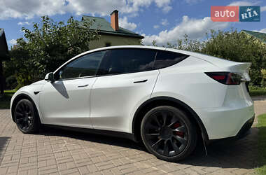Внедорожник / Кроссовер Tesla Model Y 2023 в 