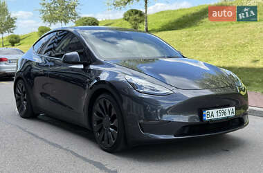 Tesla Model Y 2021